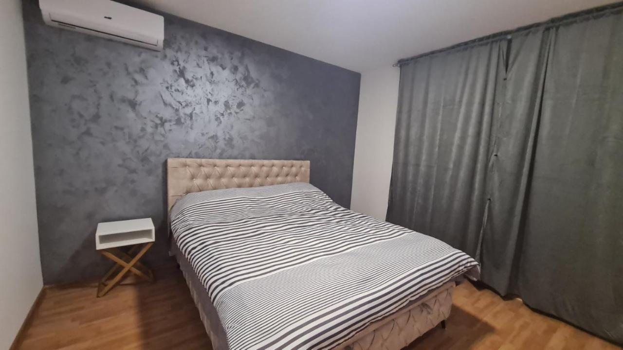 Olelole , 1 Floor Appartement *